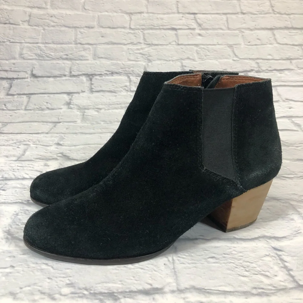 Lucky Brand black leather suede booties with heel Size 8.5 Zip up ankle